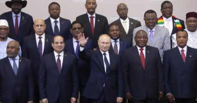 LEADERSHIP POLITIQUE ET GOUVERNANCE RÉGULATRICE